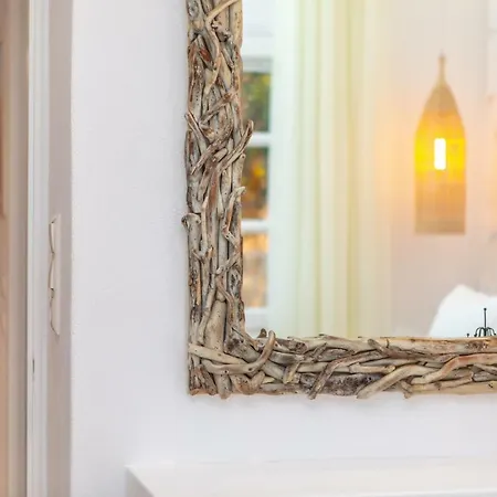 Naxian Pearl * מיקרי ויגלה