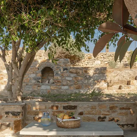 Naxian Pearl * Μικρή Βίγλα